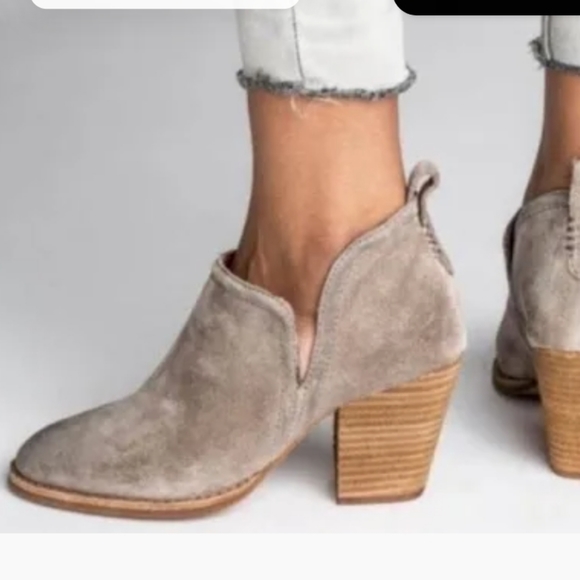 Jeffrey Campbell Rosee Bootie Suede Size 9.5 Gray Taupe - Picture 1 of 16